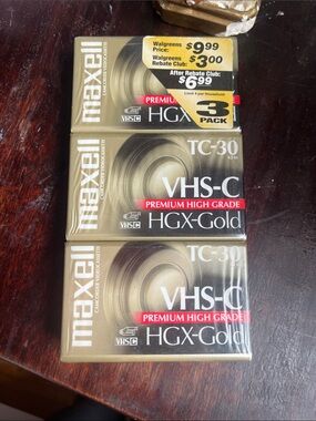 Maxell HGX-Gold VHS-C Premium High Grade TC-30 3-Pack (Gold/Black)
